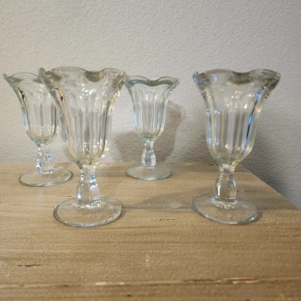 FOUR! SET OF 4 CLEAR FOOTED FLUTED TULIP STYLE DESSERT GLASSES